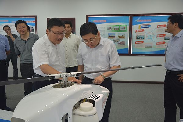 安陽(yáng)市委常委、常務(wù)副市長(cháng)陳志偉一行蒞臨全豐調研